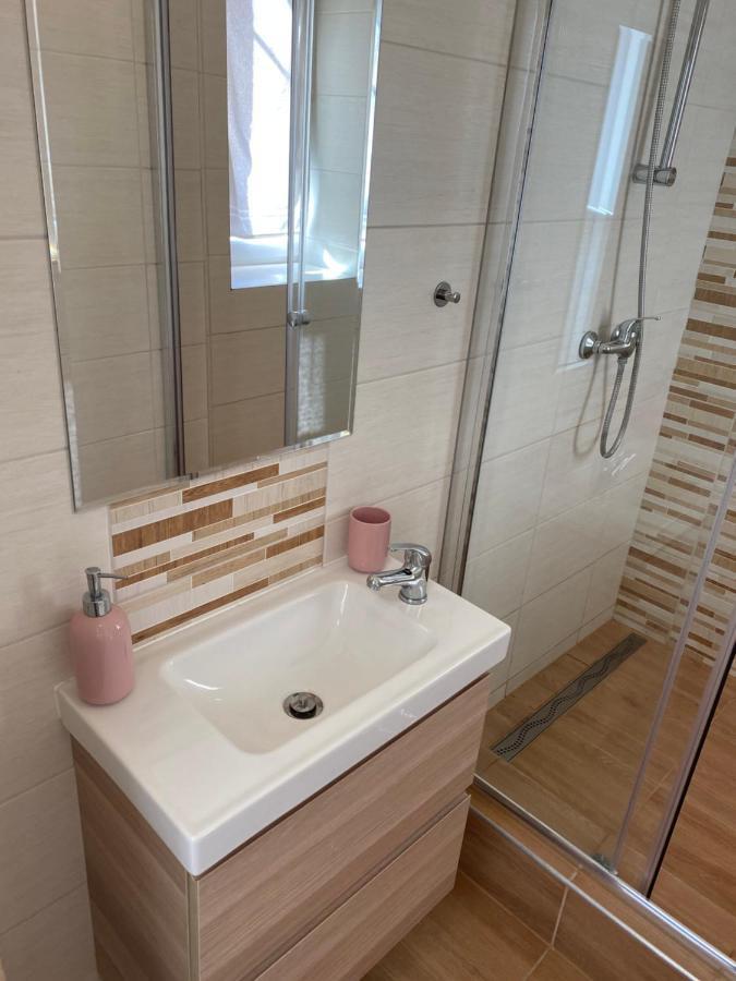 Satys Apartments اوسترافا المظهر الخارجي الصورة
